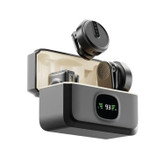 نمای کلی میکروفون و کیس شارژ (ظاهر کامل محصول)