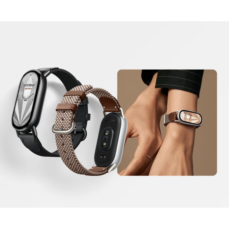 مچ بند شیائومی Mi Band 10 در حالت ورزشی روی دست