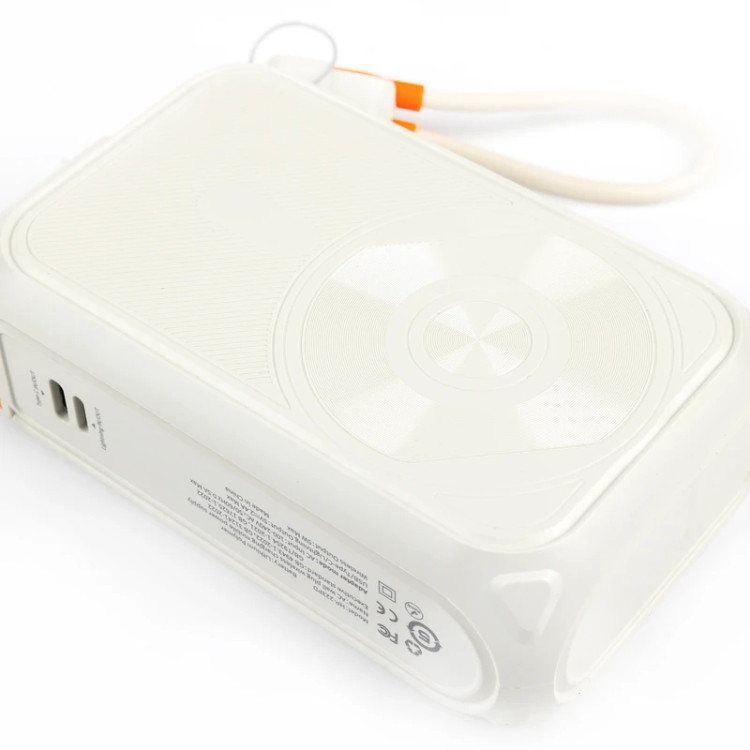 طراحی بدنه مقاوم پاوربانک هیسکا 20000 میلیآمپرساعت