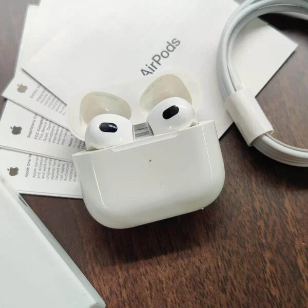 هندزفری بلوتوثی طرح AirPods 3 مدل Master Copy / High Copy سفید