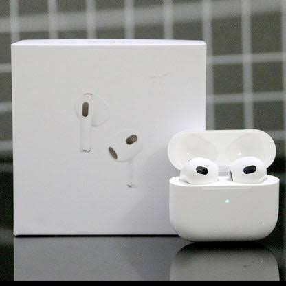 هندزفری بلوتوثی طرح AirPods 3 مدل Master Copy / High Copy با جعبه