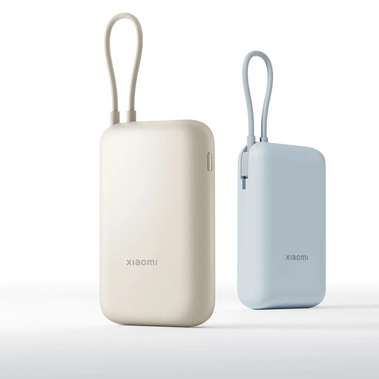 نمای نزدیک پاوربانک شیائومی P15ZM با درگاه USB-C و USB-A